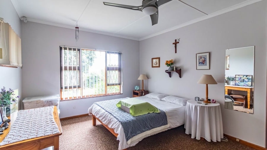 5 Bedroom Property for Sale in Vincent Eastern Cape